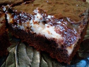 Peanut Butter Cup Cheesecake Bars