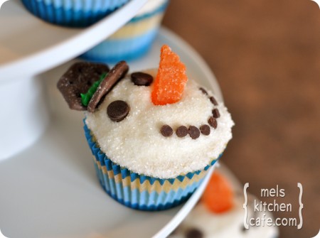 Snowman BLOG Snowman Cupcake