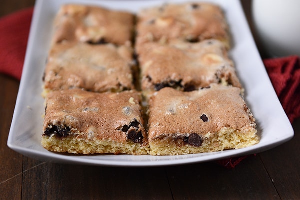 Chocolate Chip Cookie Meringue Bars