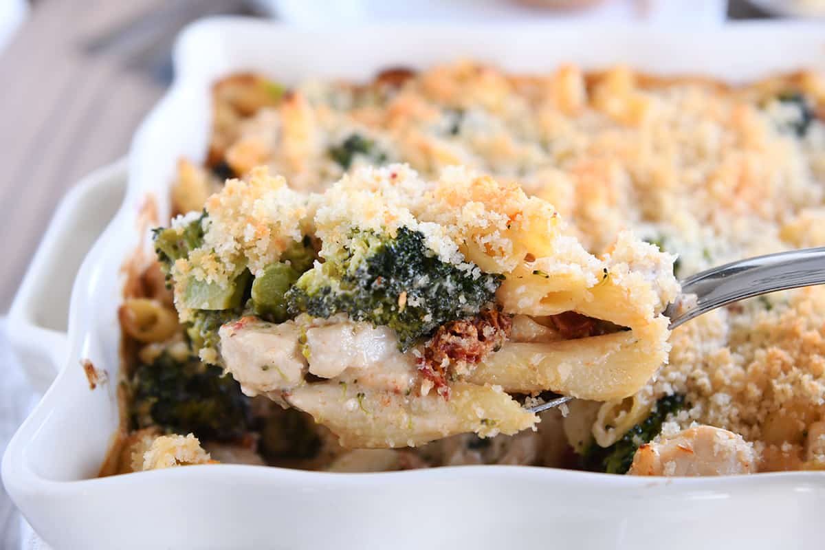 Baked Penne with Chicken, Broccoli and Mozzarella | Mel's Kitchen Cafe