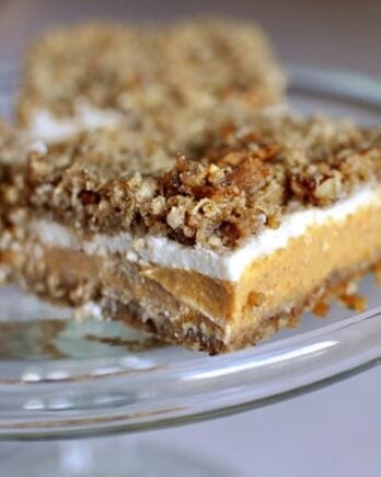 Pumpkin Crumble Cheesecake Bars