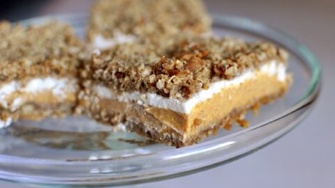 Pumpkin Cheesecake Crumble Bars