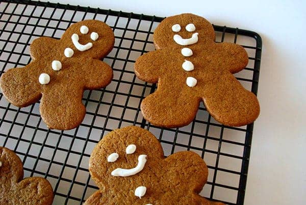 gingerbread cookie men on a cooling rack