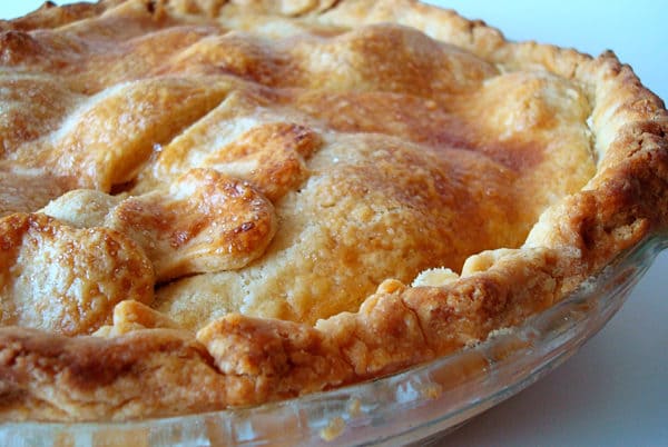 apple pie in a glass pie plate