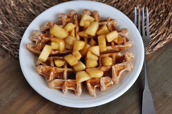 https://www.melskitchencafe.com/wp-content/uploads/2013/05/apple-cinn-waffles1.jpg