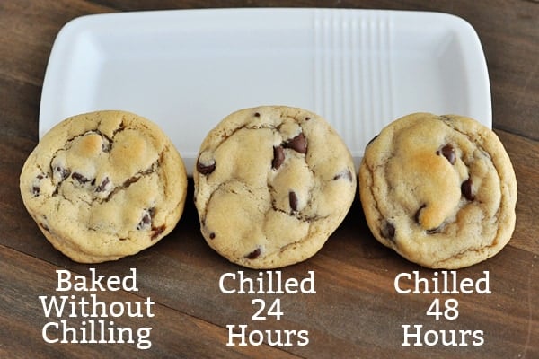 three chocolate chip cookies in a line with text of different chilling times under each cookie