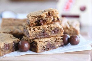 Chewy Malted Chocolate Chip Cookie Bars