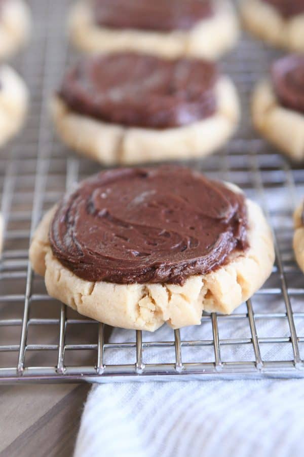 Peanut butter sugar cookie on wire rack.