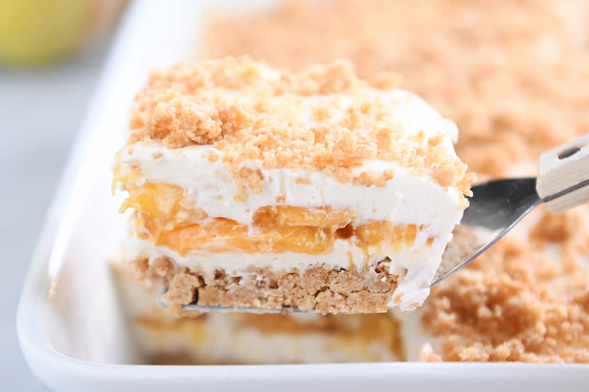 No-Bake Peaches and Cream Dessert