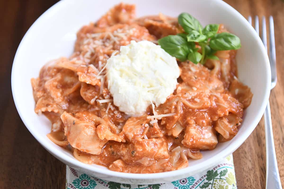 OnePot Easy Chicken Lasagna Mel's Kitchen Cafe