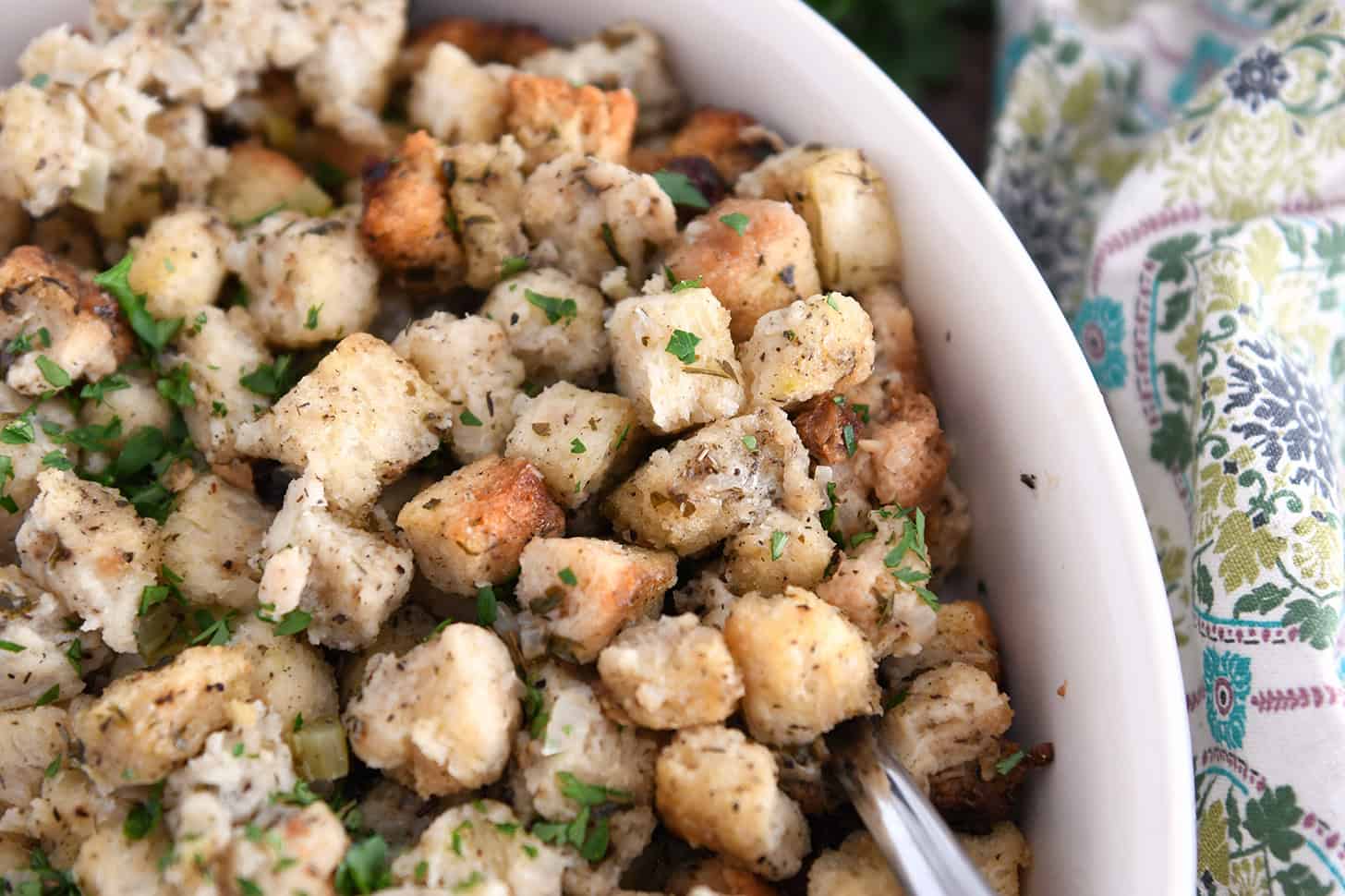 The Best Slow Cooker Stuffing