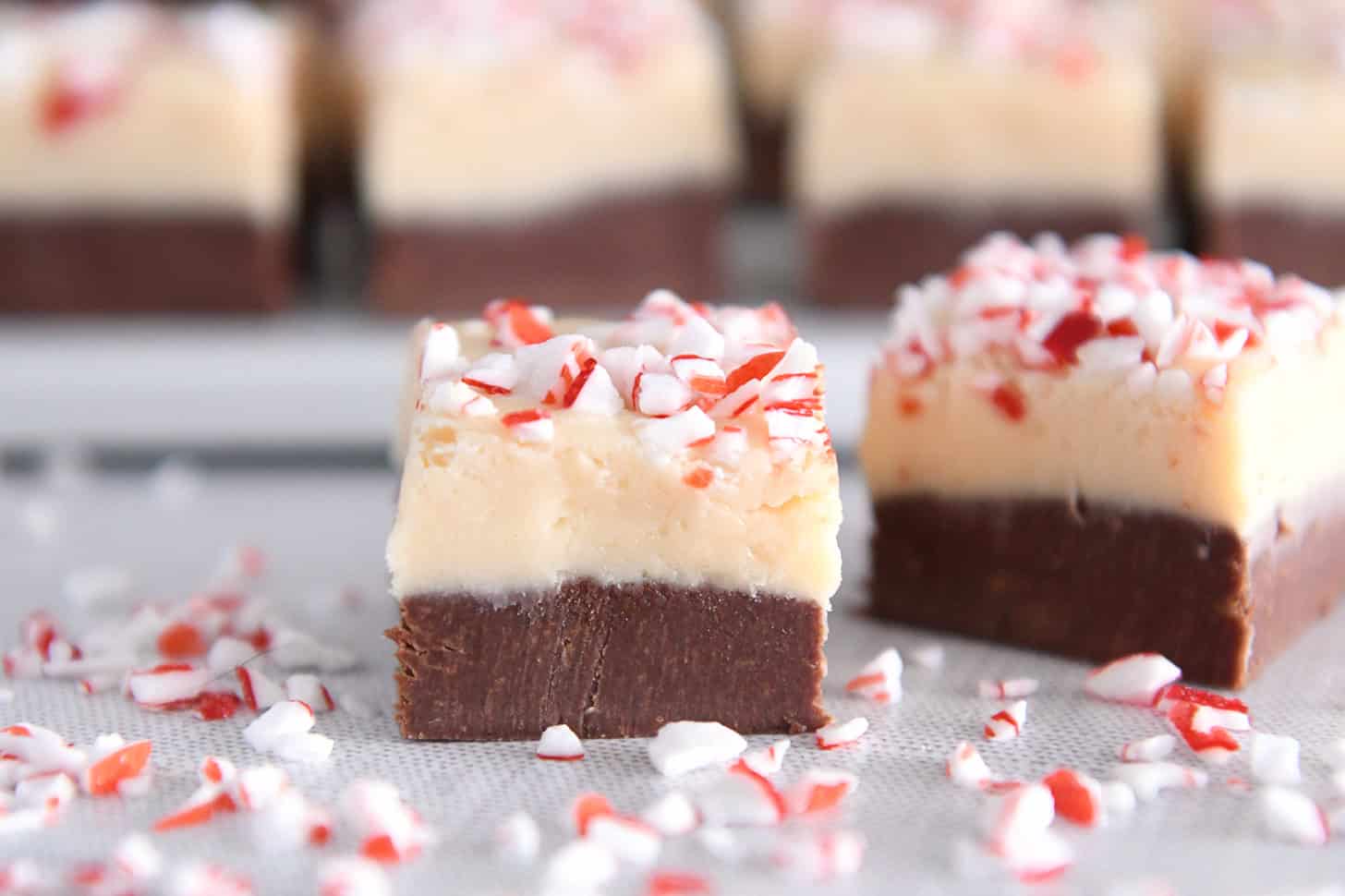 Easy Peppermint Bark Fudge