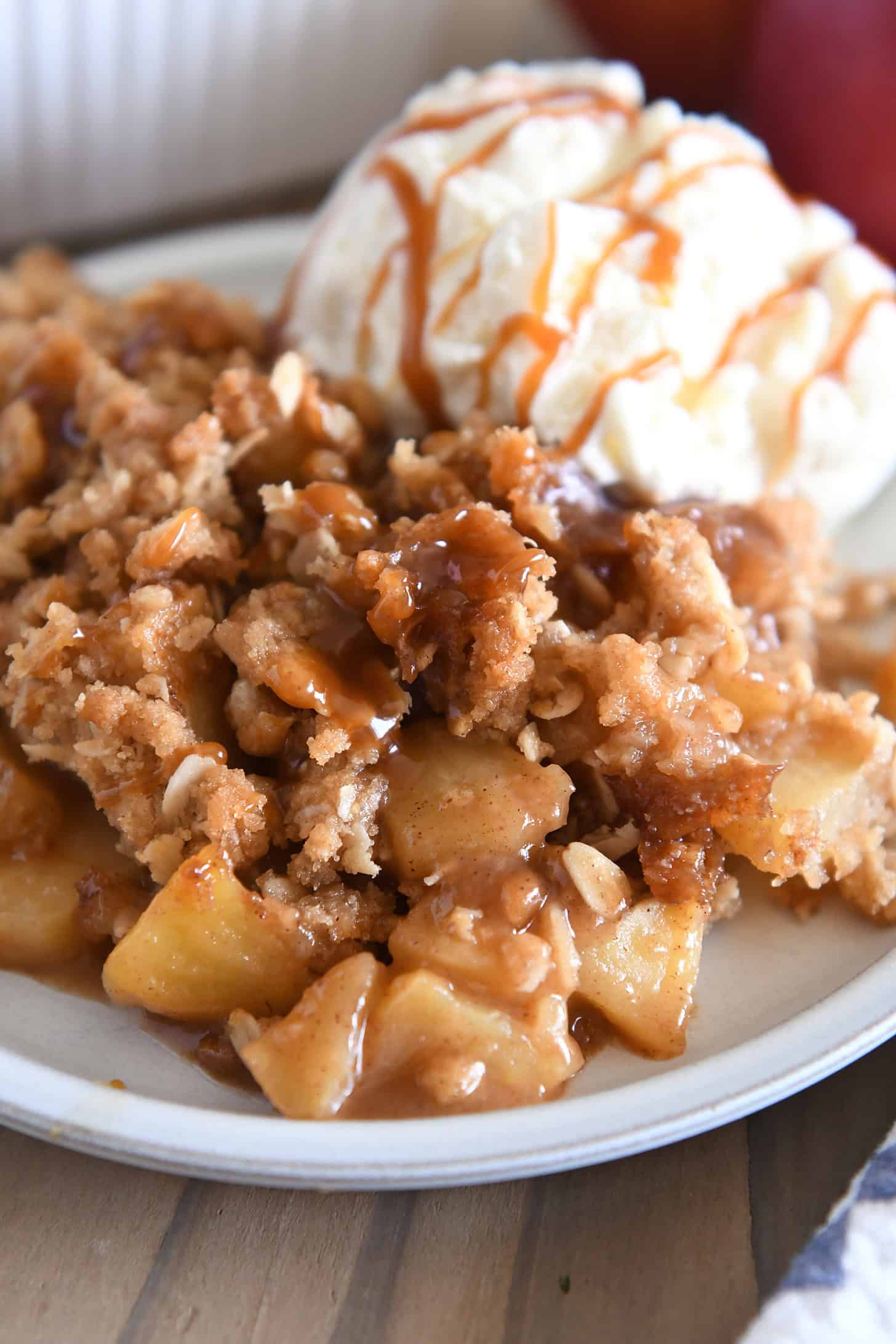 Caramel Apple Crisp