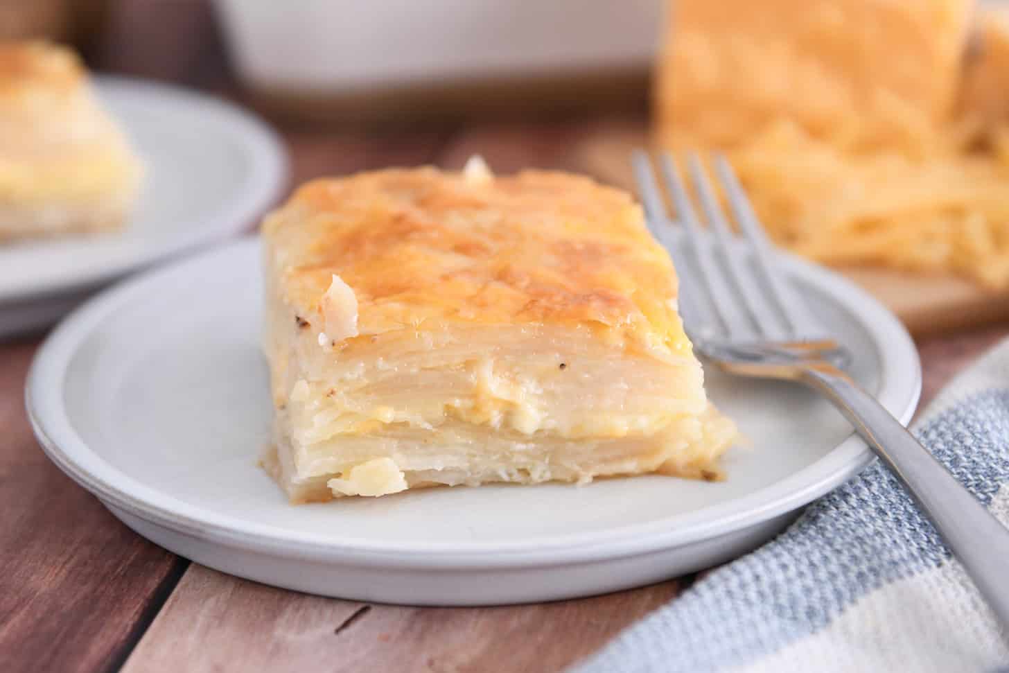 Cheesy Au Gratin Potatoes