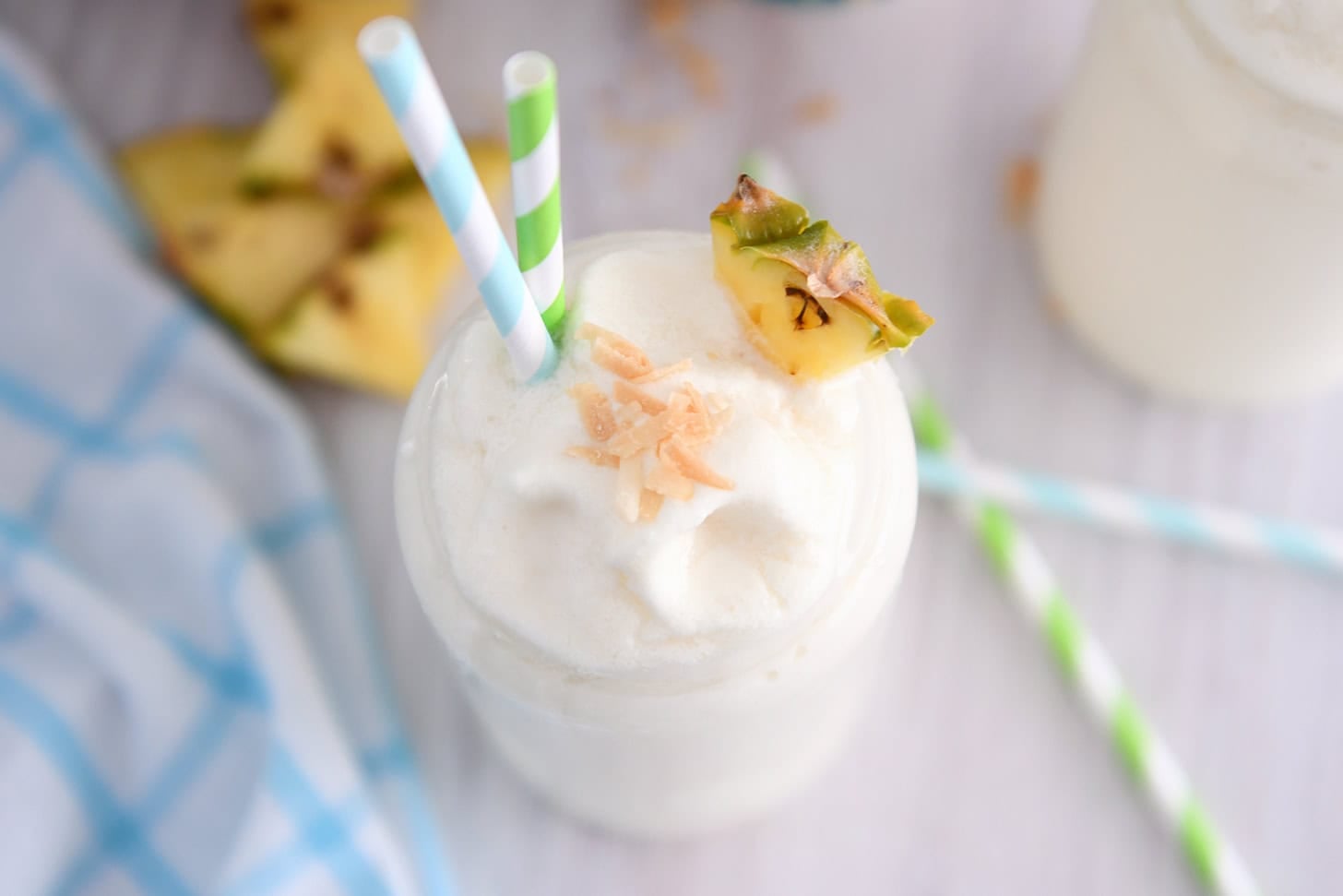 Easy Blender Frozen Piña Colada