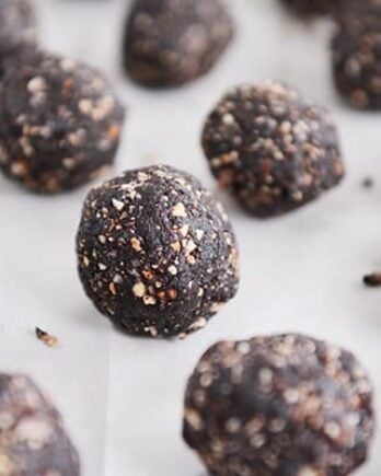 Healthy Dark Chocolate Almond Joy Bites