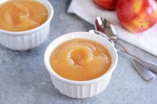 Quick and Easy Pressure Cooker Applesauce