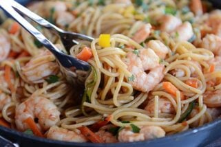30-Minute Asian Garlic Noodles with Shrimp {or Chicken}