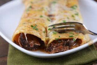 Slow Cooker Mexican Shredded Beef {For Enchiladas}