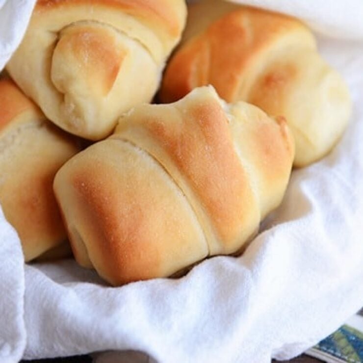 MakeAhead Buttermilk Dinner Rolls Mel's Kitchen Cafe