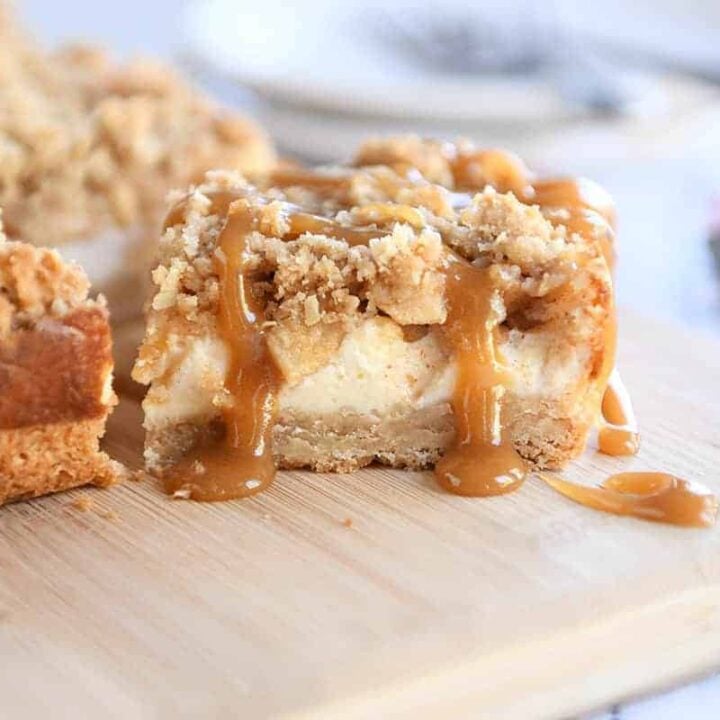 Caramel Apple Cheesecake Bars With Streusel Mel S Kitchen Cafe