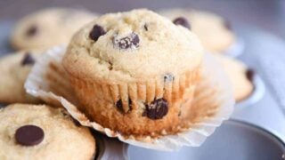 Easy One-Bowl Chocolate Chip Muffins