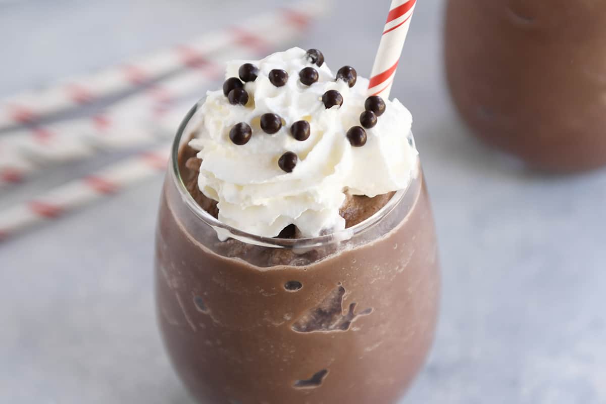 Easy Frozen Hot Chocolate Drink | Mel's Cafe