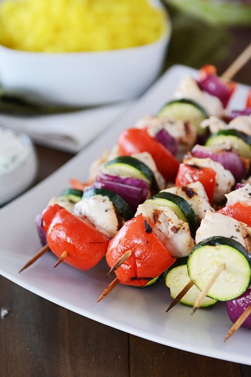 Easy Greek grilled chicken skewers - Simply Delicious