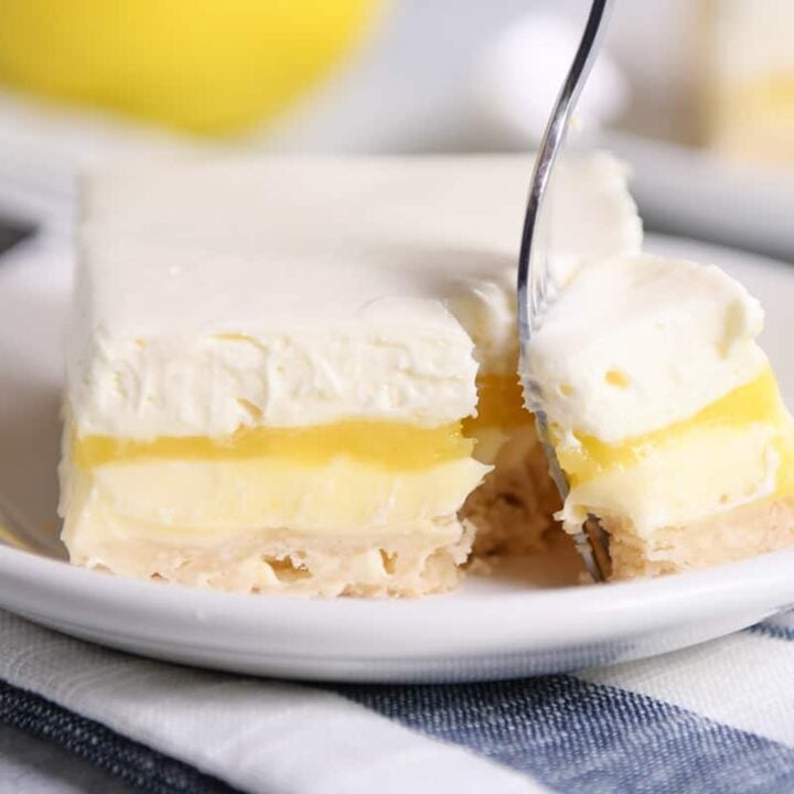 Lemon Truffle Shortbread Bars-image