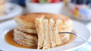 Fluffy Overnight Buttermilk Pancakes