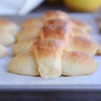 Super Easy Buttery, Flaky Overnight Dinner Rolls {No Kneading/No Stand Mixer}