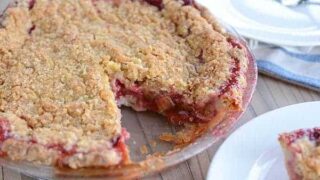 Strawberry Rhubarb Pie