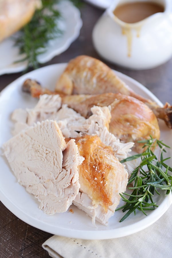 Simple Roasted Thanksgiving Turkey {Oven Bag Method}