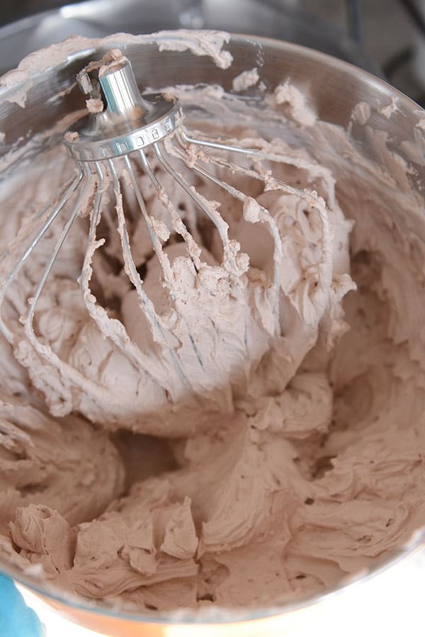 https://www.melskitchencafe.com/wp-content/uploads/whisk-frosting-ka.jpg